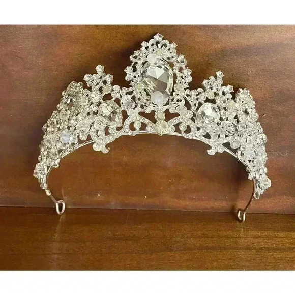 Clear Rhinestone Silver Tone Metal Tiara Crown Pearl Beaded Floral - Picture 2 of 16